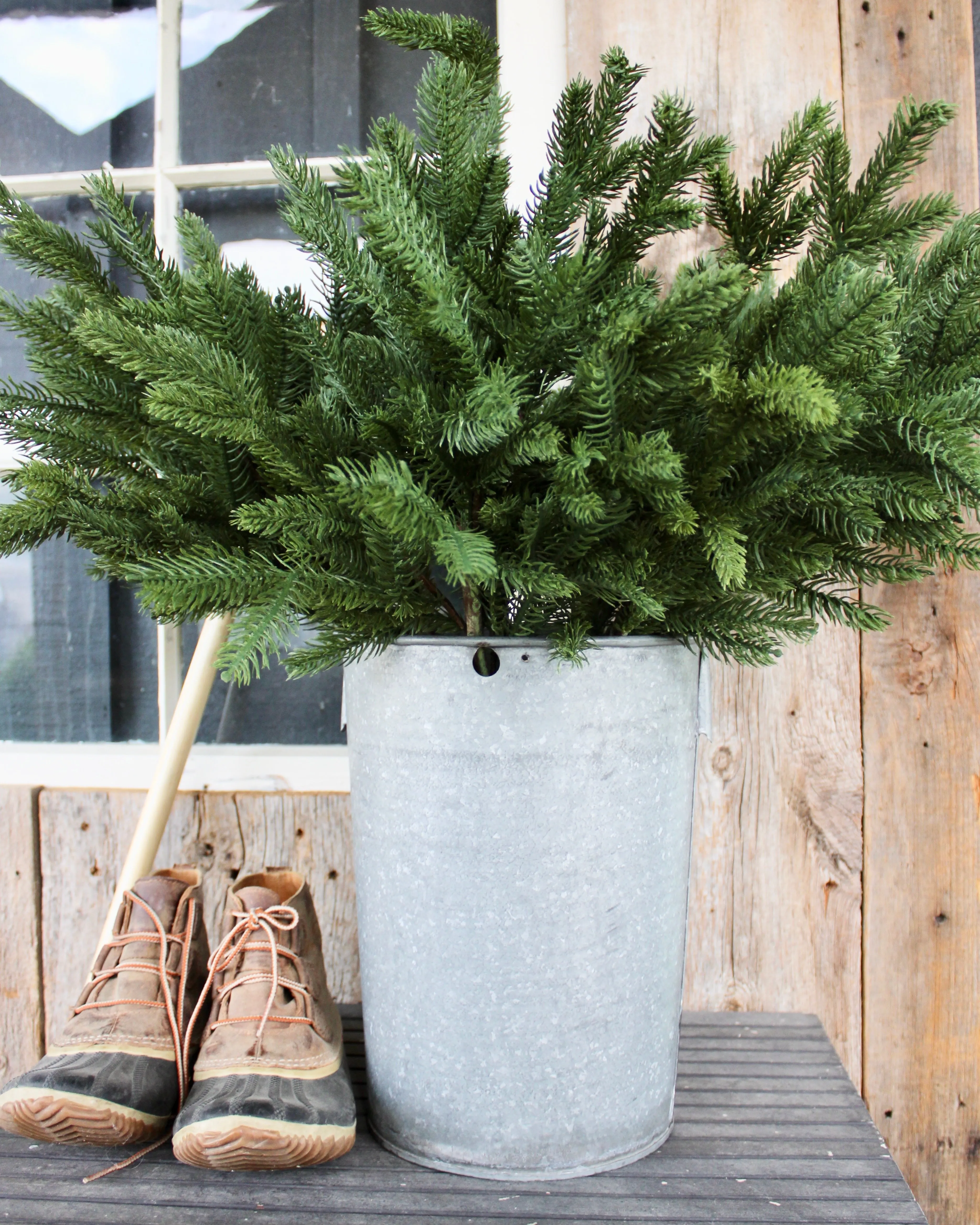 Fresh Touch Dark Green Spruce Branch