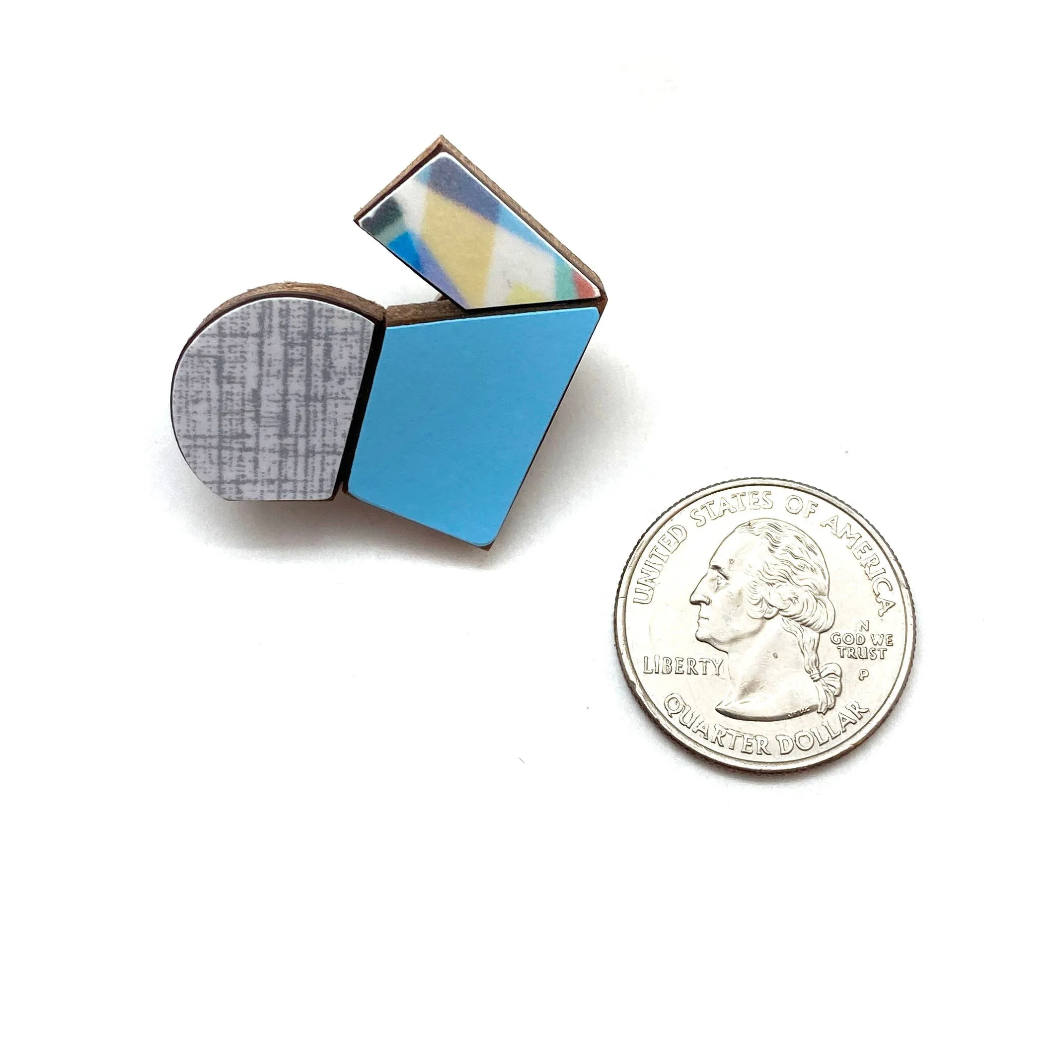 Geometric Pin - Blue and Multicolor Pattern