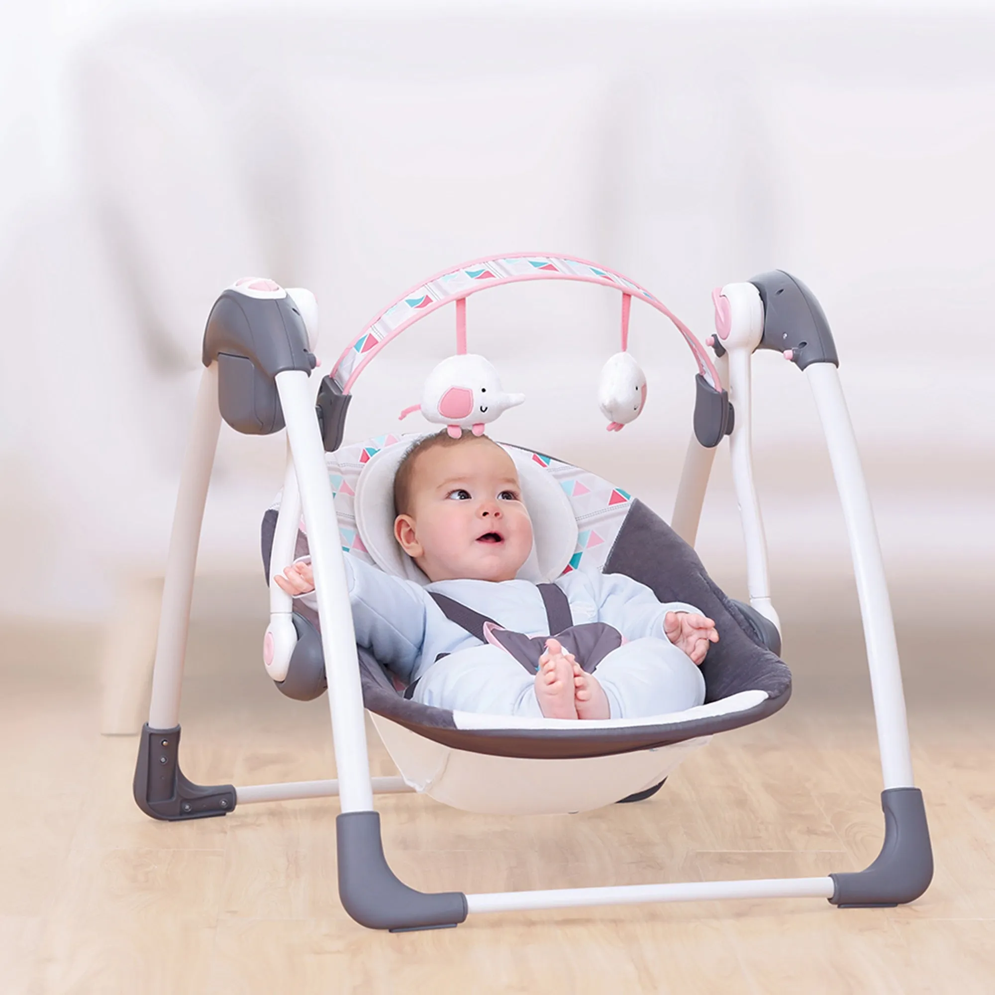 Mastela Deluxe Portable Swing - Dirtressed Box